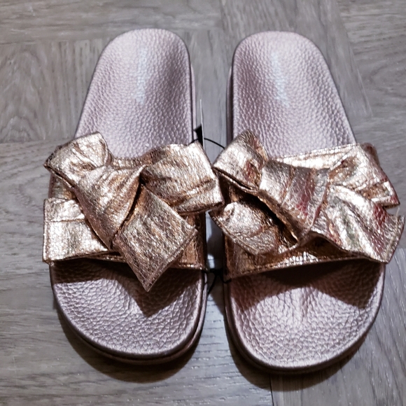 Westloop Girl's Slip On Sandals Choose Size - Picture 1 of 4